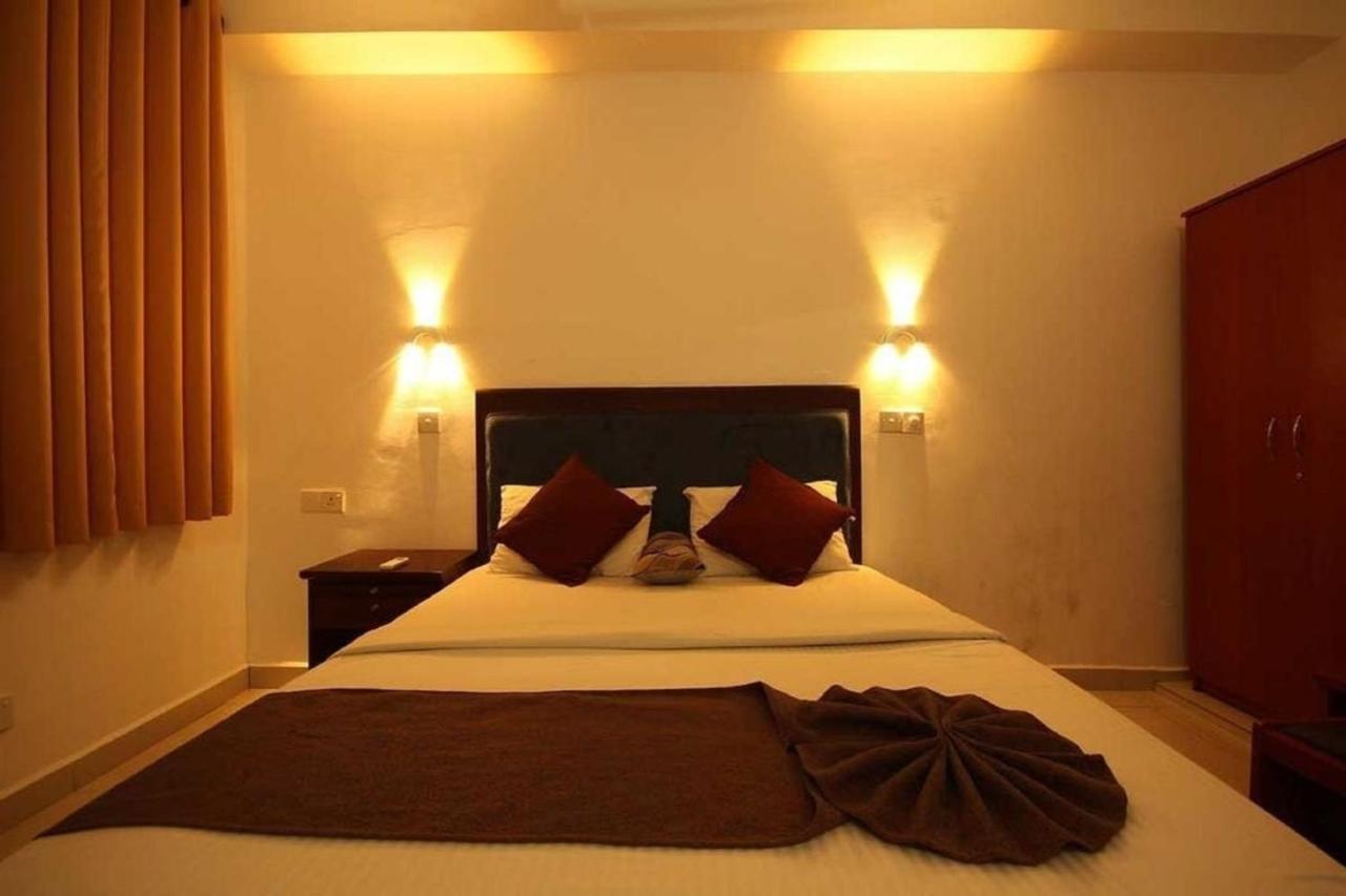 Miltons Beach Resort Унаватуна Экстерьер фото